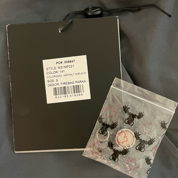 Moose Knuckles Grey Firebag Parka - Picture 7 of 9
